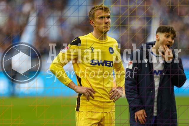05.04.2026, GER, Fussball, Herren, 2. BL, Saison 2025/2026, FC Schalke 04 - Karlsruher SC | Hans Christian Bernat (KSC) ist enttäuscht nach der Niederlage 