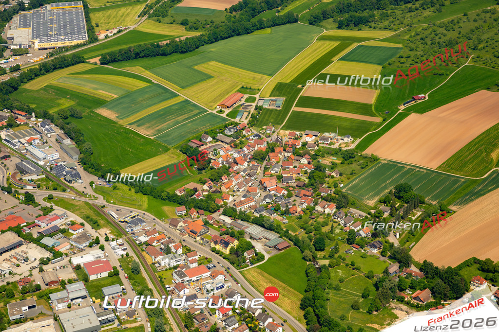 Das Luftbild zeigt Oberschlechtbach Rudersberg - Die Luftaufnahme wurde 2023 vom UL-Flugzeug aus erstellt ( keine Drohne ) - Hochauflösende Luftaufnahme - Für grossformatige Ausdrucke geeignet. Die Geschenkidee !Mit Lizenz und Bildrechte bestellbar