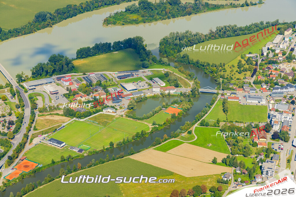 Luftaufnahme von Schärding Vs Google Maps- Die Luftaufnahme wurde 2025 vom UL-Flugzeug heraus erstellt ( keine Drohne ) - Hochauflösende Luftaufnahme - für professionelle Ausdrucke geeignet. Die Geschenkidee !Mit Lizenz und Bildrechte bestellbar