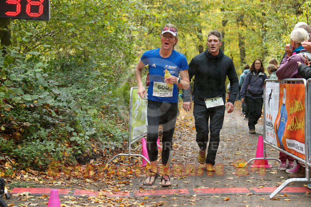251026_1258_EX1_2067 | Sportfotografie im Rhein-Sieg Kreis, Köln, Bonn, NRW, Rheinland Pfalz, Hessen, etc. Unser Tätigkeitsfeld umfasst den Laufsport vom Volkslauf über den Marathon, Duathlon, Triathon bis zum Ultralauf wie Kölnpfad Ultra oder Schindertrail.