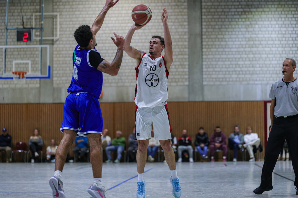 Regio BAYER GIANTS vs NEW Elephants Grevenbroich-61 | Fotos von Basketballspielen aus dem Raum NRW fotografiert von Gero Mueller-Laschet und Daniel Schaefer - Realisiert mit Pictrs.com