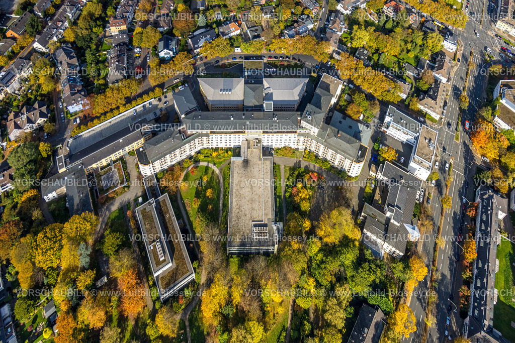 Essen251003691Mitte | Luftbild, Huyssens Stiftung Kliniken Essen mit herbstlichen Bäumen, Huttrop, Essen, Ruhrgebiet, Nordrhein-Westfalen, Deutschland