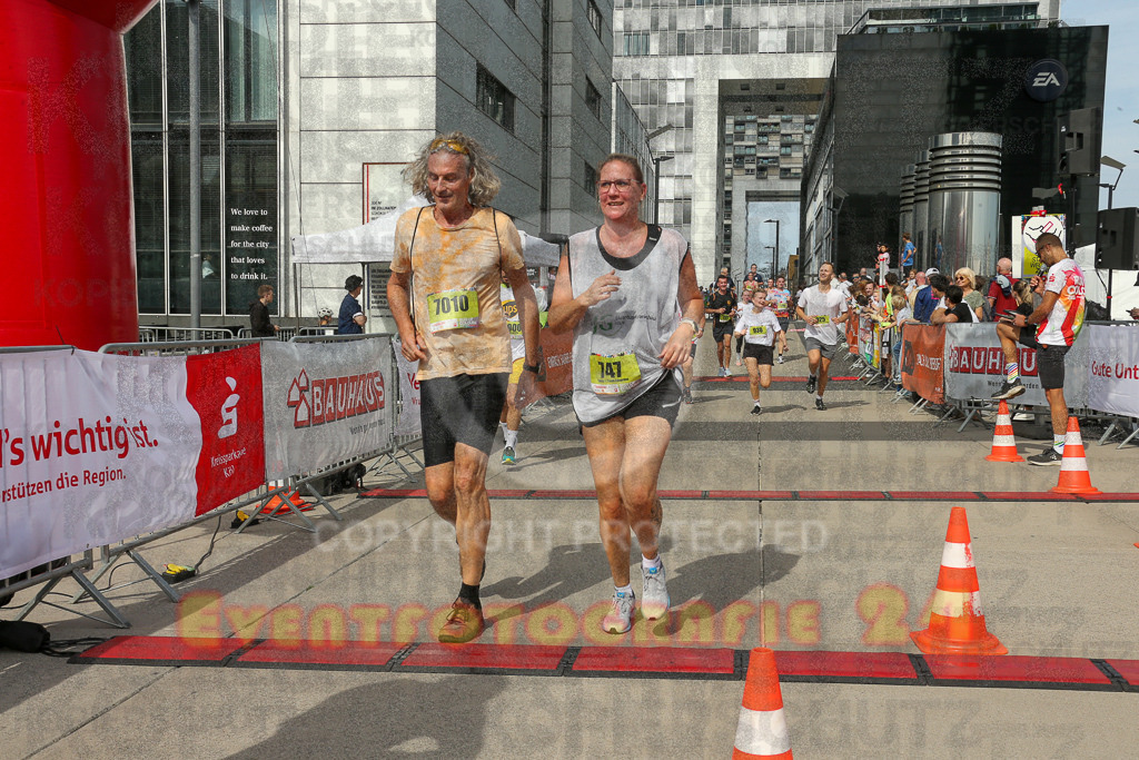 250920_1331_EX1_5277 | Sportfotografie im Rhein-Sieg Kreis, Köln, Bonn, NRW, Rheinland Pfalz, Hessen, etc. Unser Tätigkeitsfeld umfasst den Laufsport vom Volkslauf über den Marathon, Duathlon, Triathon bis zum Ultralauf wie Kölnpfad Ultra oder Schindertrail.