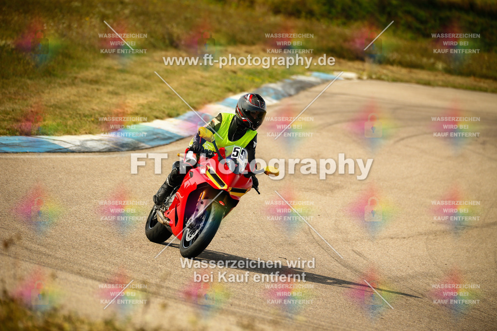 _MOT6466 | Hier findet Ihr Bilder von Touristenfahrten auf der Nürburgring Nordschleife oder von anderen Veranstaltungen die ich besucht habe. Viel Spass beim Durch Schauen 