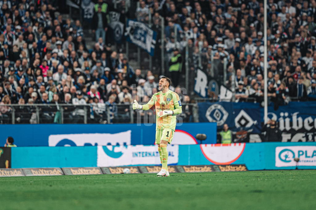 Fußball | Männer | Saison 2024/2025 | 2. Fußball-Bundesliga | 27. Spieltag | Hamburger SV vs. SV 07 Elversberg | 28.03.2025 | Daniel Heuer Fernandes (#1, HSV) macht eine Ansage