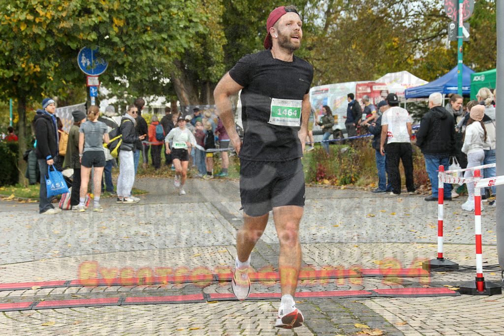 241020_1111_EX1_1353 | Sportfotografie im Rhein-Sieg Kreis, Köln, Bonn, NRW, Rheinland Pfalz, Hessen, etc. Unser Tätigkeitsfeld umfasst den Laufsport vom Volkslauf über den Marathon, Duathlon, Triathon bis zum Ultralauf wie Kölnpfad Ultra oder Schindertrail.