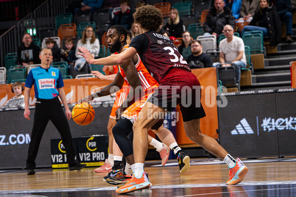 Basketball I Herren I Saison 2025-2026 I ProB Nord I 21. Spieltag I Rasta Vechta II - Iserlohn Kangaroos I 2926 | Aula Maarufu Sumbry (0, RASTA Vechta II) - Realisiert mit Pictrs.com
