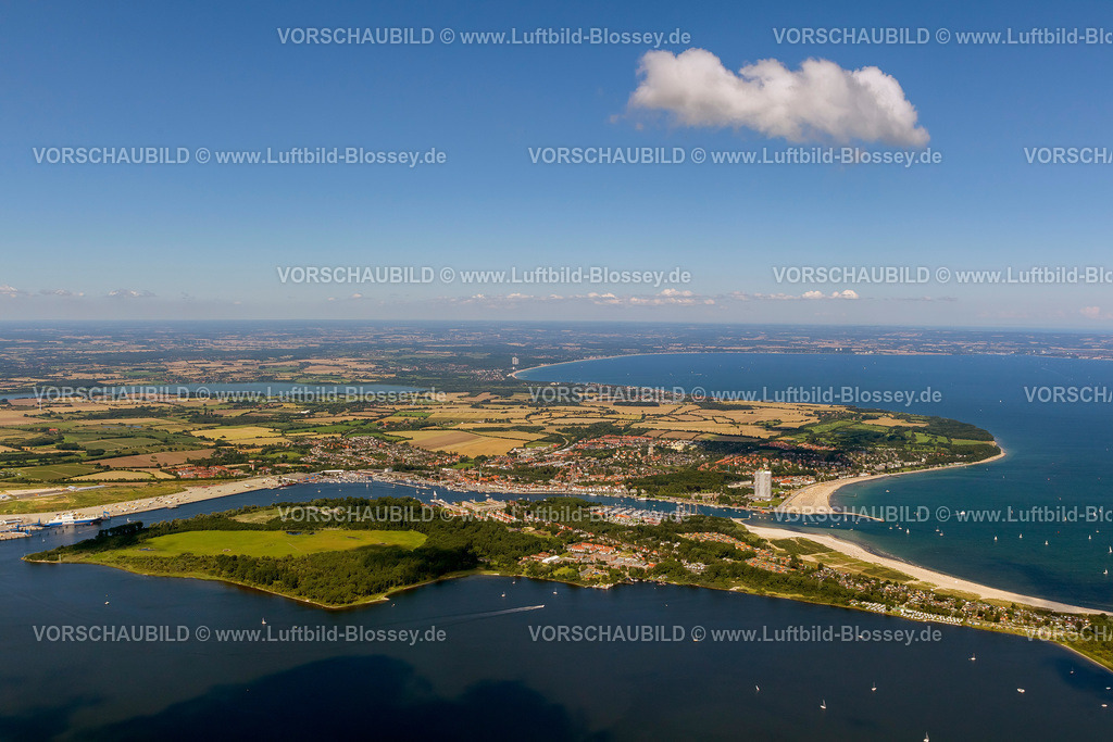 Travemuende12084536 | Travemuendung, Ostseeheilbad Kiel-Travemuende, Maritim Hotel, Strandhotel, Kiel, Ostseehafen, Trave,  Luebeck, Ostsee, Schleswig-Holstein, Deutschland, Europa