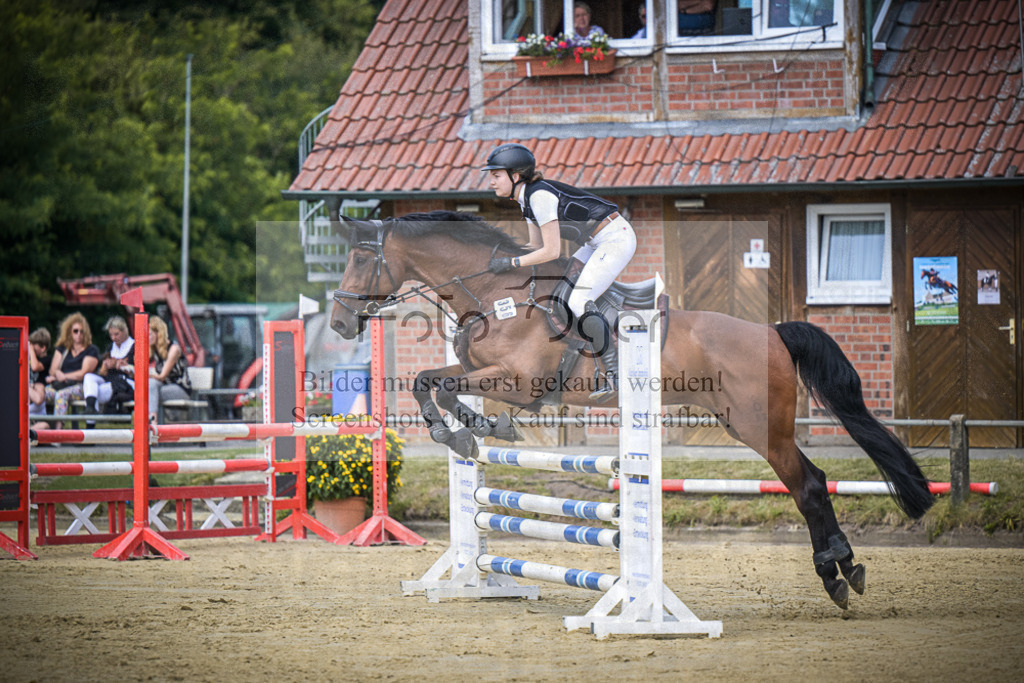 DOS_9613 | Entdecke hochwertige Reitturnierfotos von Foto Oger. Professionell, emotional und authentisch – jetzt Lieblingsmomente im Shop bestellen.Deutschlandweite Turnierfotografie. - Realisiert mit Pictrs.com