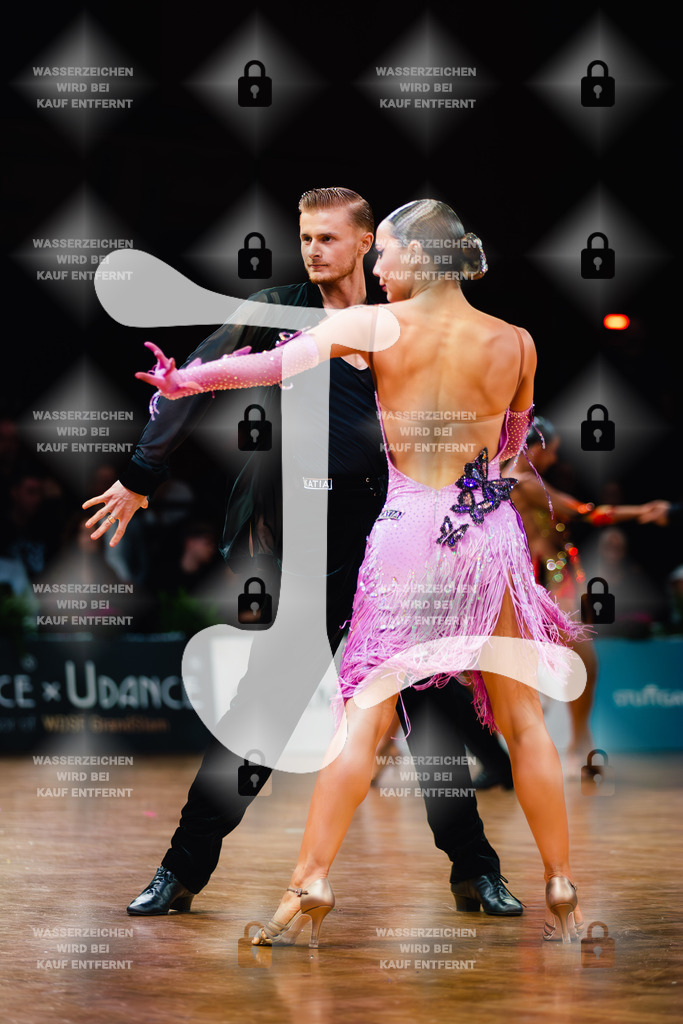 GOC 2025 - WDSF GrandSlam Latin 29th (129) Daniel Schmuck _ Irina Tudorache (Germany)-2025-08-23-2384 | Webshop for digital downloads and prints of dance sport, event & show photographer Julian Link - Realisiert mit Pictrs.com