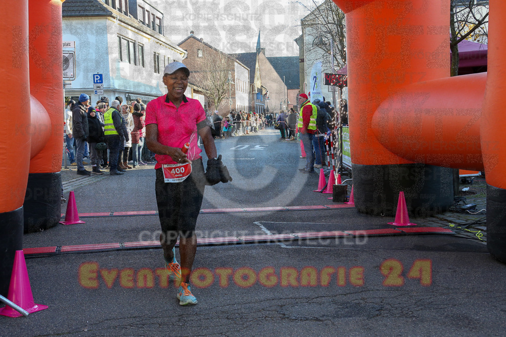 241201_1225_EX1_2036 | Sportfotografie im Rhein-Sieg Kreis, Köln, Bonn, NRW, Rheinland Pfalz, Hessen, etc. Unser Tätigkeitsfeld umfasst den Laufsport vom Volkslauf über den Marathon, Duathlon, Triathon bis zum Ultralauf wie Kölnpfad Ultra oder Schindertrail.