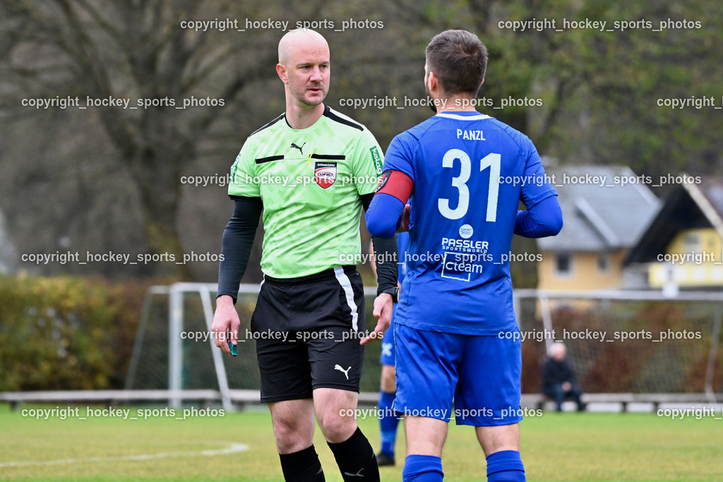 SV Rothenthurn vs. Union Matrei | Jan Lap Referee, #31 Jonathan Panzl Matrei, SV Rothenthurn vs. Union Matrei, SV Rothenthurn vs. Union Matrei am 09.11.2024 in Rothenthurn (Sportplatz Rothenthurn), Austria, (Photo by Bernd Stefan)