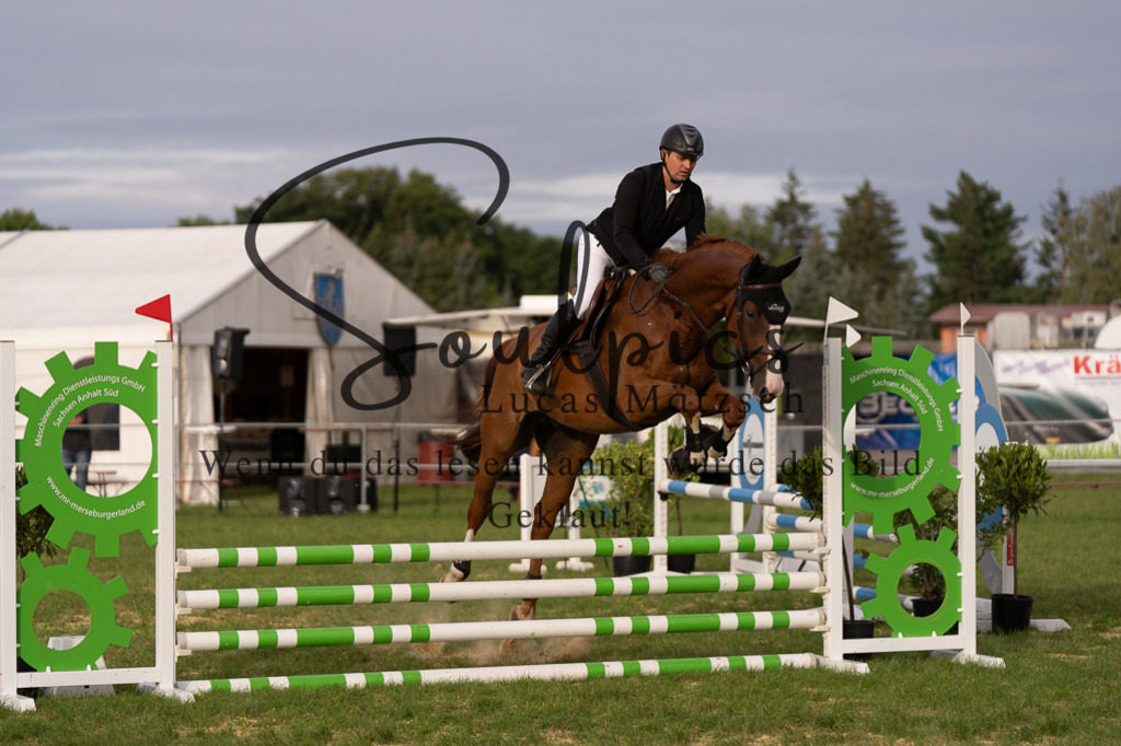 A7509803 | Turnier/Reitfotograf