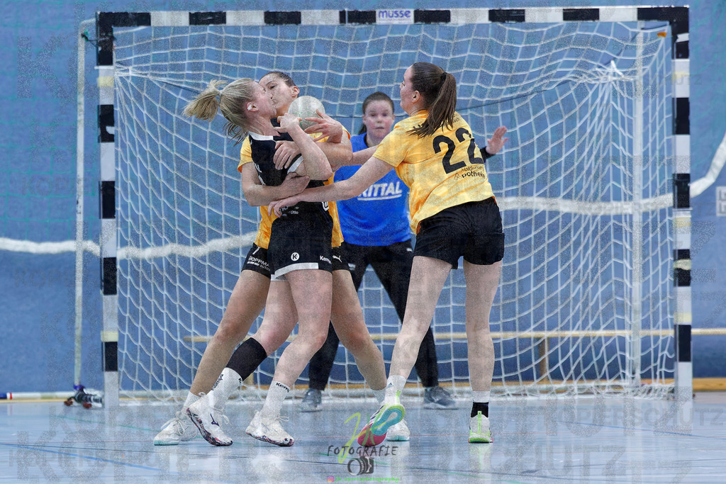 Handball Frauen Oberliga Mitte, HSG Eibelshausen/Ewersbach - HSG Lumdatal | Handball Frauen Oberliga Mitte, HSG Eibelshausen/Ewersbach - HSG Lumdatal am 21.02.2026 in Dietzhölztal-Steinbrücken (Sporthalle am Hammerweiher)Photo © 2026 - Jörg Heinrich - Realisiert mit Pictrs.com