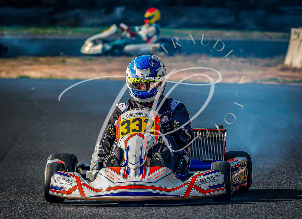 18742680-95EF-42D7-92B8-BCF92A3CD13C | traudl_s_fotos