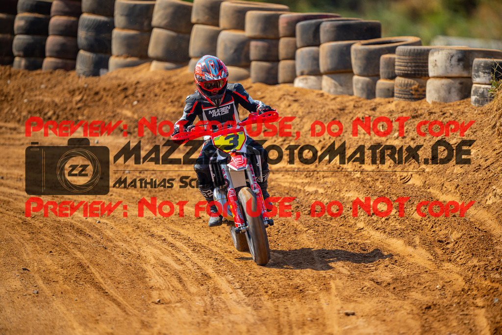 MaZZes-Fotomatrix-20260815-605236 | ROOKIES