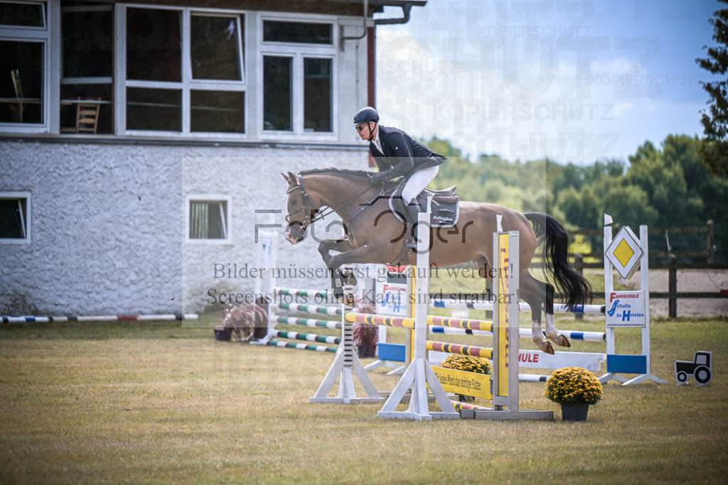 DOS_0891 | Entdecke hochwertige Reitturnierfotos von Foto Oger. Professionell, emotional und authentisch – jetzt Lieblingsmomente im Shop bestellen.Deutschlandweite Turnierfotografie. - Realisiert mit Pictrs.com