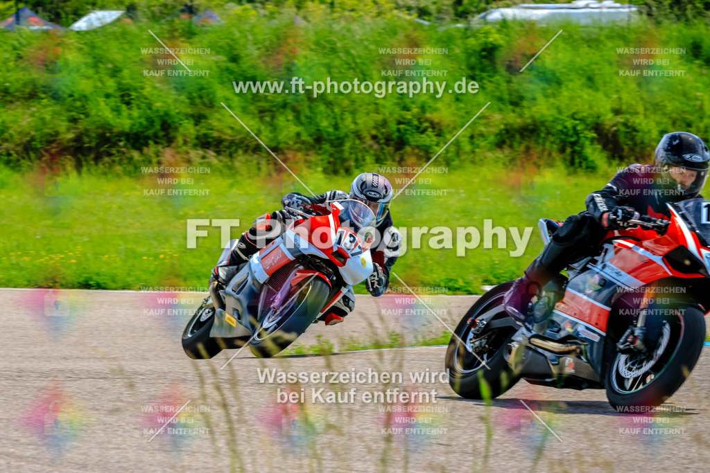 MotoTeam-0347 | Hier findet Ihr Bilder von Touristenfahrten auf der Nürburgring Nordschleife oder von anderen Veranstaltungen die ich besucht habe. Viel Spass beim Durch Schauen 