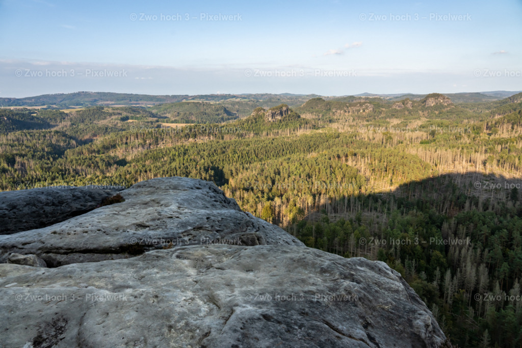 Unterer_Fremdenweg_Nahe_Wappen_Lorenzsteine_Grosser_Teichstein | 2022-08-30_Waldbrandgebiete_1 - Realisiert mit Pictrs.com