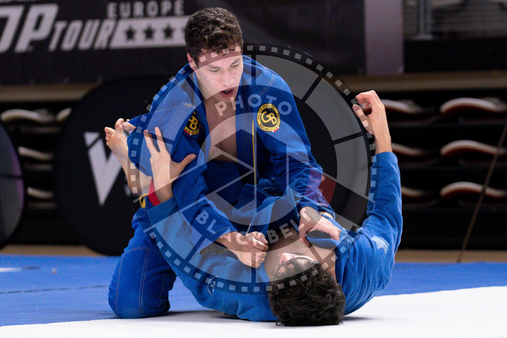 20241013PBB5692 | Athletes compete during the AJP Tour Europe Continental Jiu-Jitsu Amateurs & Masters Championship on October 13, 2024 in Almere near Amsterdam, Netherlands. © Chiara Dazi / photoblackbelt