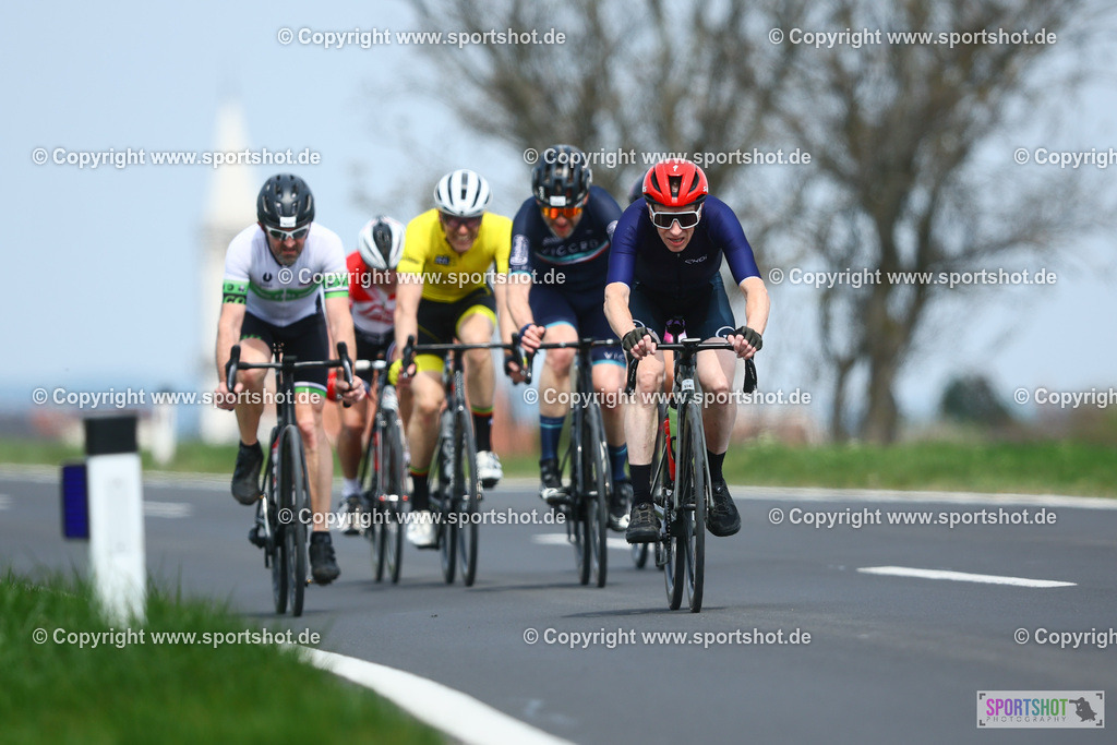 883_TRA56151 | Neusiedlersee Radmarathon 2026@sportshot_your_pictrs #yourpictures#roadtowm2029 #nrm #neusiedlerseeradmarathon #neusiedlersee #neusiedlerseetourismus #burgenland #mörbisch #nrm26 #burgenlandtourismus #voglundco #poweredbyburgenlandtourismus #radsport #rad #marathon #ucigranfondo #visitburgenland #ucigranfondoworldseries