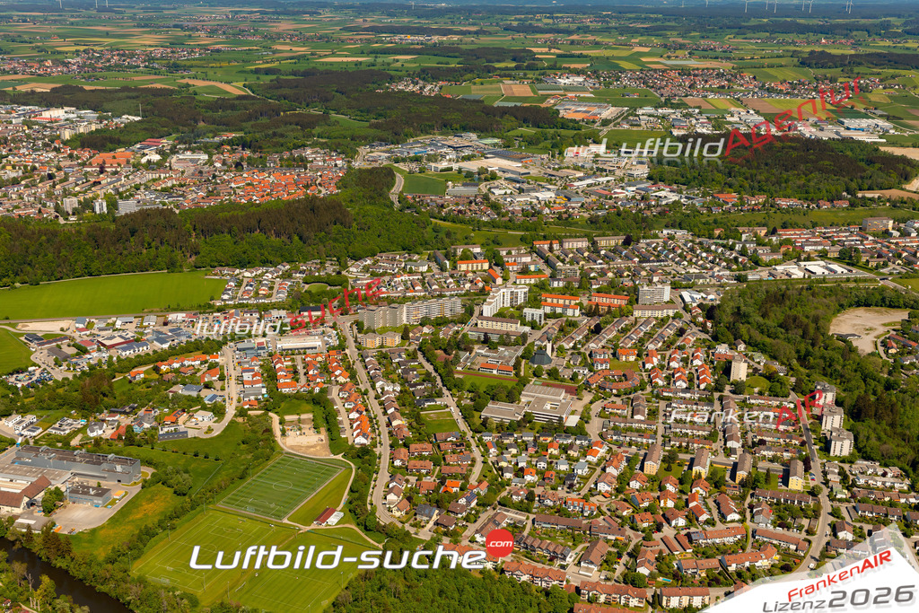 Das Luftbild zeigt :  Kaufbeuren - Die Luftaufnahme wurde 2024 vom UL-Flugzeug aus erstellt ( keine Drohne ) - Hochauflösende Luftaufnahme - Für grossformatige Ausdrucke geeignet. Die Geschenkidee !Mit Lizenz und Bildrechte bestellbar