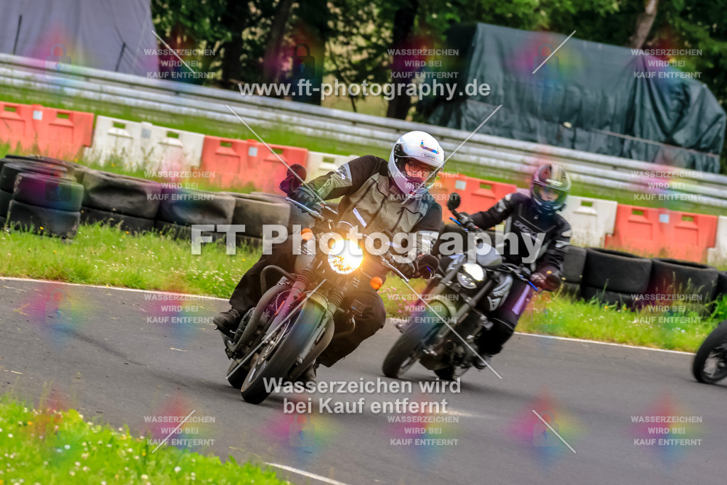 VBK-6865 | Hier findet Ihr Bilder von Touristenfahrten auf der Nürburgring Nordschleife oder von anderen Veranstaltungen die ich besucht habe. Viel Spass beim Durch Schauen 