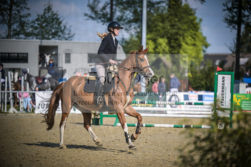 DOS_5795 | Entdecke hochwertige Reitturnierfotos von Foto Oger. Professionell, emotional und authentisch – jetzt Lieblingsmomente im Shop bestellen.Deutschlandweite Turnierfotografie. - Realisiert mit Pictrs.com