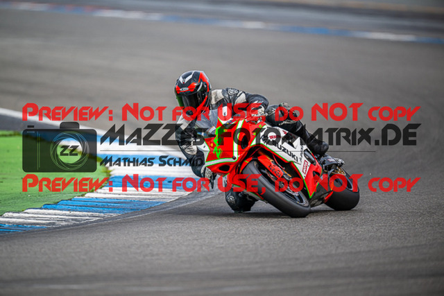 MaZZes_FotoMatrix_230410_126 | ROT