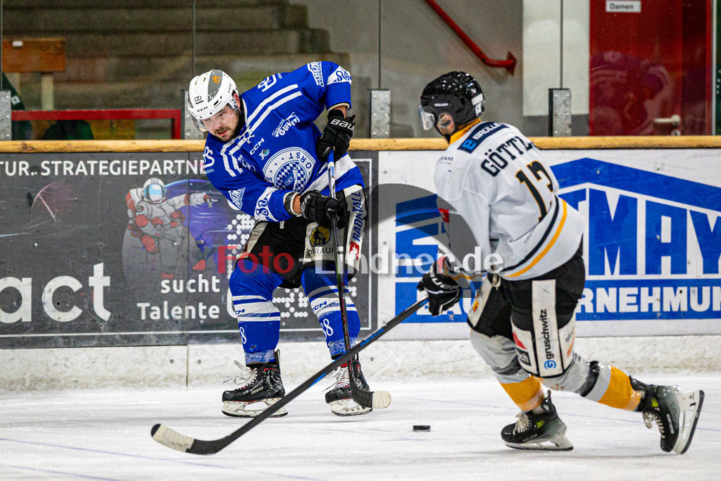 SC Forst NATURE BOYS gegen WANDERERS Germering | Eishockey Landesliaga Herren Gruppe A 2024/2025, SC Forst NATURE BOYS gegen WANDERERS Germering, 20241025,Tobias ESTERMAIER (Nature Boyz 88) in Aktion,2024-10-25 in Peißenberg (Eisstadion Peißenberg), Tobias ESTERMAIER (Nature Boyz 88)Copyright: WolfgangxLindner www.foto-lindner.de