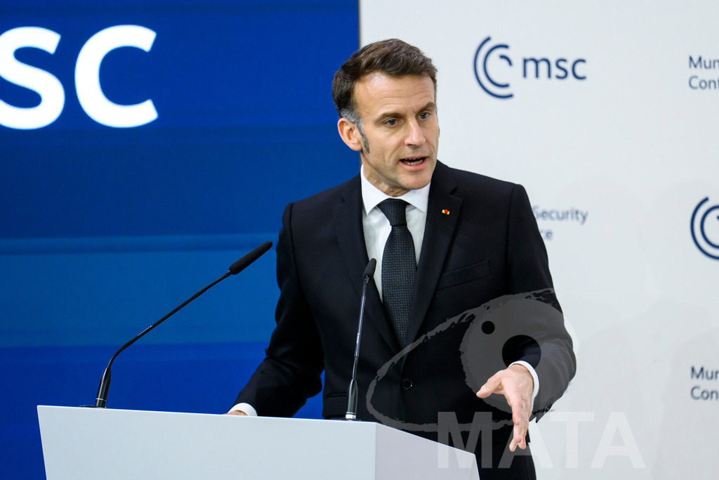 _DWA6737 | MATA IndoCon - Realisiert mit Pictrs.com