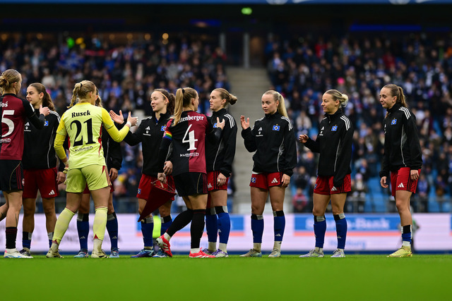 Fußball I Frauen I Saison 2025-2026 I Bundesliga I 10. Spieltag I Hamburger SV - 1. FC Nürnberg I 43346 | Der Sportfotograf. - Realisiert mit Pictrs.com
