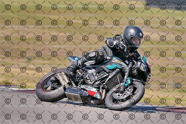 26bt05-0346 | markuskiefer.com - Realisiert mit Pictrs.com