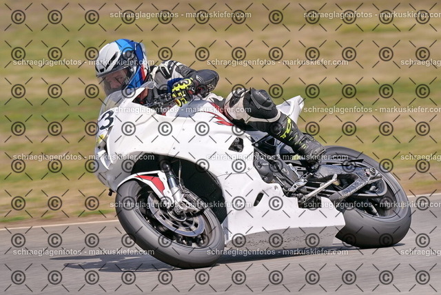 26bt05-1385 | markuskiefer.com - Realisiert mit Pictrs.com