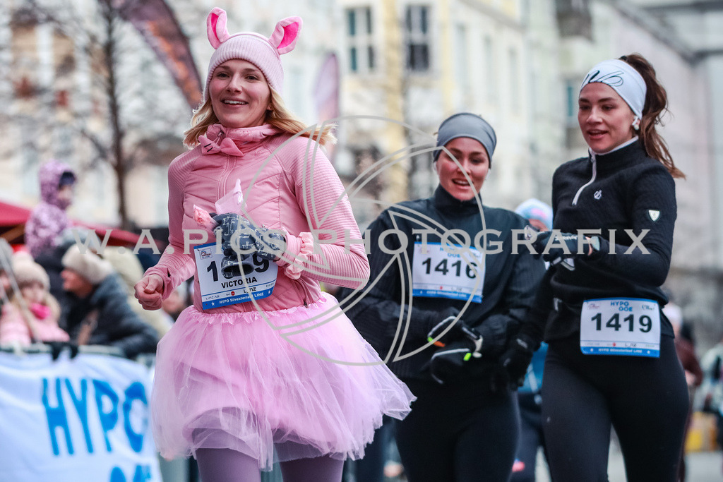 SILVESTERLAUF LINZ 25 | Linz, AUSTRIA, 31. Dezember 25, TRIRUN SILVESTERLAUF LINZ 25 , Image shows: 
Photo: WAPICS / BINDER Manuel