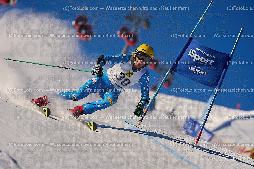 ALP2650_MASTERS-Cup_GS-B Herrn_Oberlechner Hermann | (C)FotoLois.com, Alois Spandl. FIS Masters-Cup Wildschönau, Giant Slalom auf der Piste Schatzberg GS, Siegerehrung auf dem Dorfplatz Niederau, Sa 13. Januar 2024.