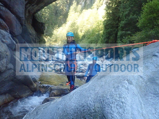 P1010011 | Bestelle die Bilder deines Berg- oder Wasser-Abenteuers mit Mountain Sports bequem von zu Hause aus direkt über unseren Online Fotoshop von pictrs.com. - Realisiert mit Pictrs.com