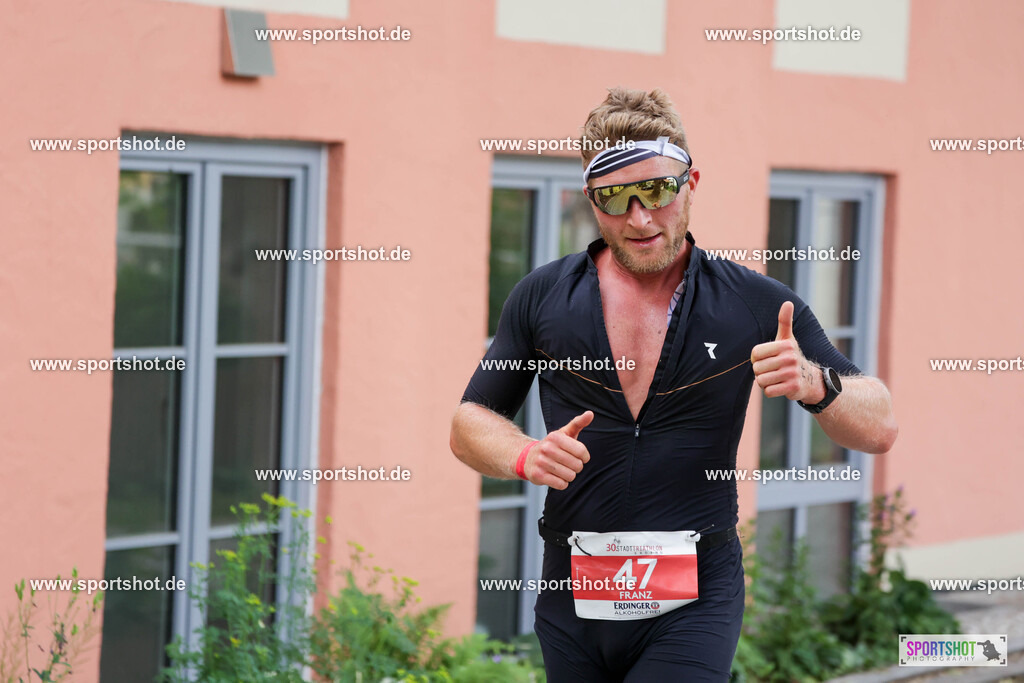 KSZ_5696 | Stadttriathlon Erding 2025. #yourpictrs #sportshot_your_pictrs @Sportshotphotography #stadttriathlonerding Copyright: www.sportshot.de
