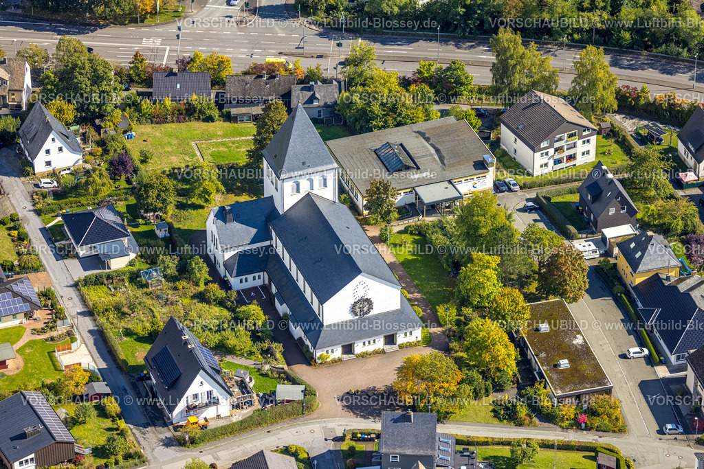 Meschede220901781 | Luftbild, Kath. Kirche Mariä Himmelfahrt, Meschede-Stadt, Meschede, Sauerland, Nordrhein-Westfalen, Deutschland