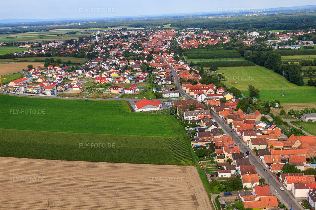 Luftbild: Saarstr in Kandel im Bundesland Rheinland-Pfalz in Deutschland. Foto: IMG_44074.jpg vom 17.08.2011 durch Werner Riehm/FLY-FOTO.de