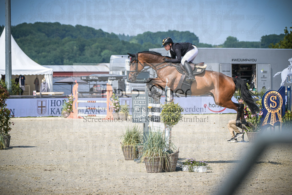 DOS_6636 | Entdecke hochwertige Reitturnierfotos von Foto Oger. Professionell, emotional und authentisch – jetzt Lieblingsmomente im Shop bestellen.Deutschlandweite Turnierfotografie. - Realisiert mit Pictrs.com