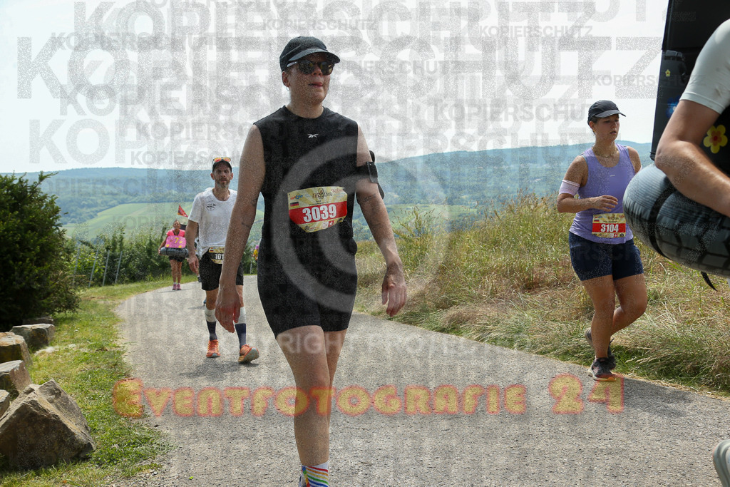 250614_1314_EX1_8522 | Sportfotografie im Rhein-Sieg Kreis, Köln, Bonn, NRW, Rheinland Pfalz, Hessen, etc. Unser Tätigkeitsfeld umfasst den Laufsport vom Volkslauf über den Marathon, Duathlon, Triathon bis zum Ultralauf wie Kölnpfad Ultra oder Schindertrail.