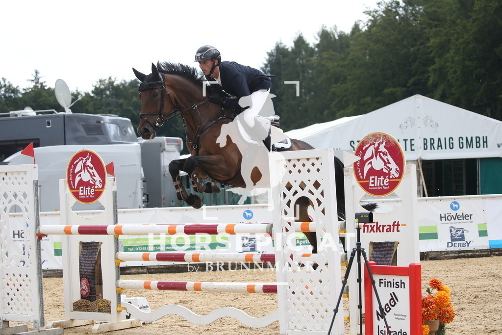 DL2Q2056 | Willkommen bei Brunnmayr - Design & Fotografie – Ihrem Spezialisten für Reitturniere und Pferdeveranstaltungen in Oberösterreich, Salzburg und Bayern! Seit über 17 Jahren sind wir leidenschaftlich dabei.