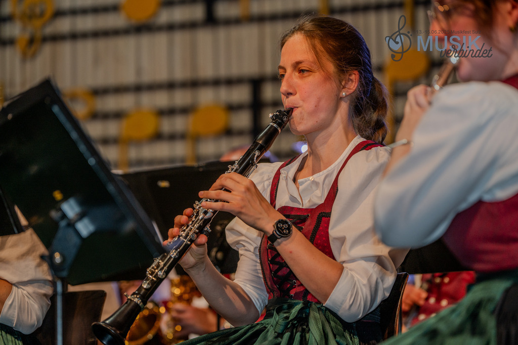 DSC_5536 | "Fussifoto.com – Ihr Ansprechpartner für hochwertige Fotografie! Entdecken Sie kreative Bilder und professionelle Dienstleistungen. Kontaktieren Sie uns für Ihre Projekte!"