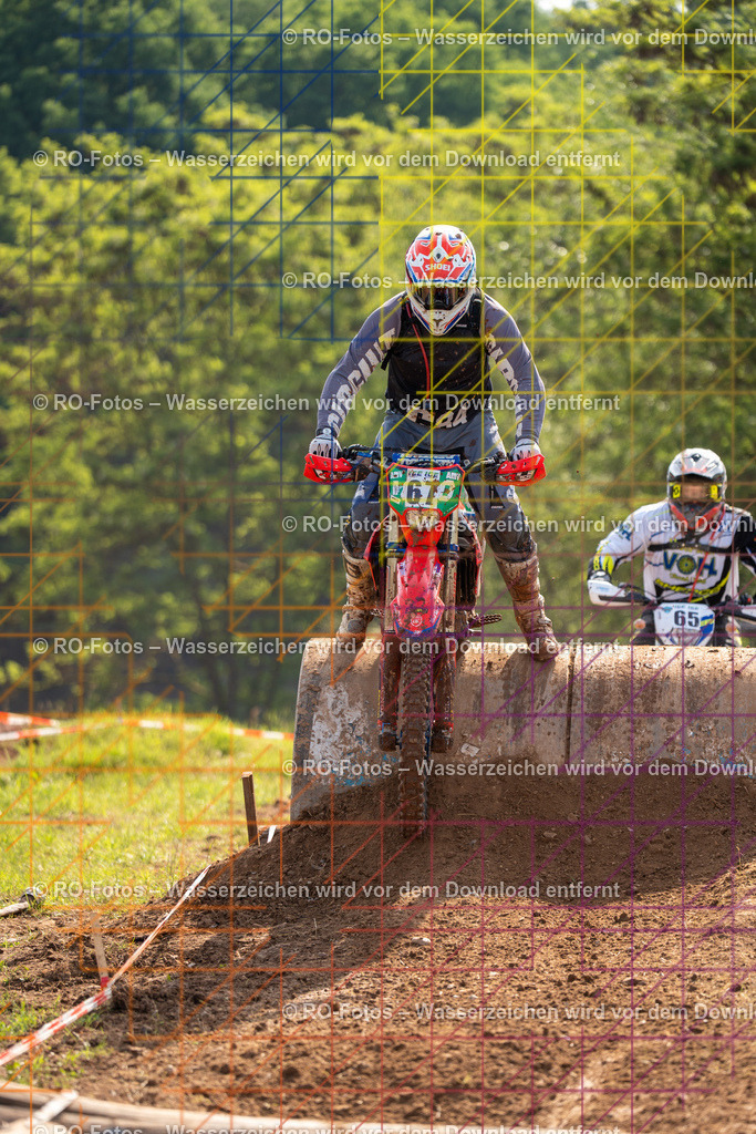 Wolfshausen 4 Lauf -302 | Sportfotografie von RO-Fotos: Motorsport, Motocross, Enduro, Laufveranstaltungen und Triathlon. Professionelle Fotos von Sportlern und Events. - Realisiert mit Pictrs.com