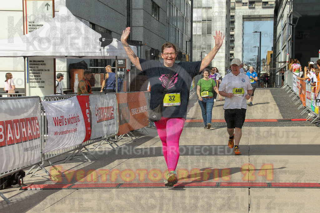 250920_1352_EX1_6968 | Sportfotografie im Rhein-Sieg Kreis, Köln, Bonn, NRW, Rheinland Pfalz, Hessen, etc. Unser Tätigkeitsfeld umfasst den Laufsport vom Volkslauf über den Marathon, Duathlon, Triathon bis zum Ultralauf wie Kölnpfad Ultra oder Schindertrail.