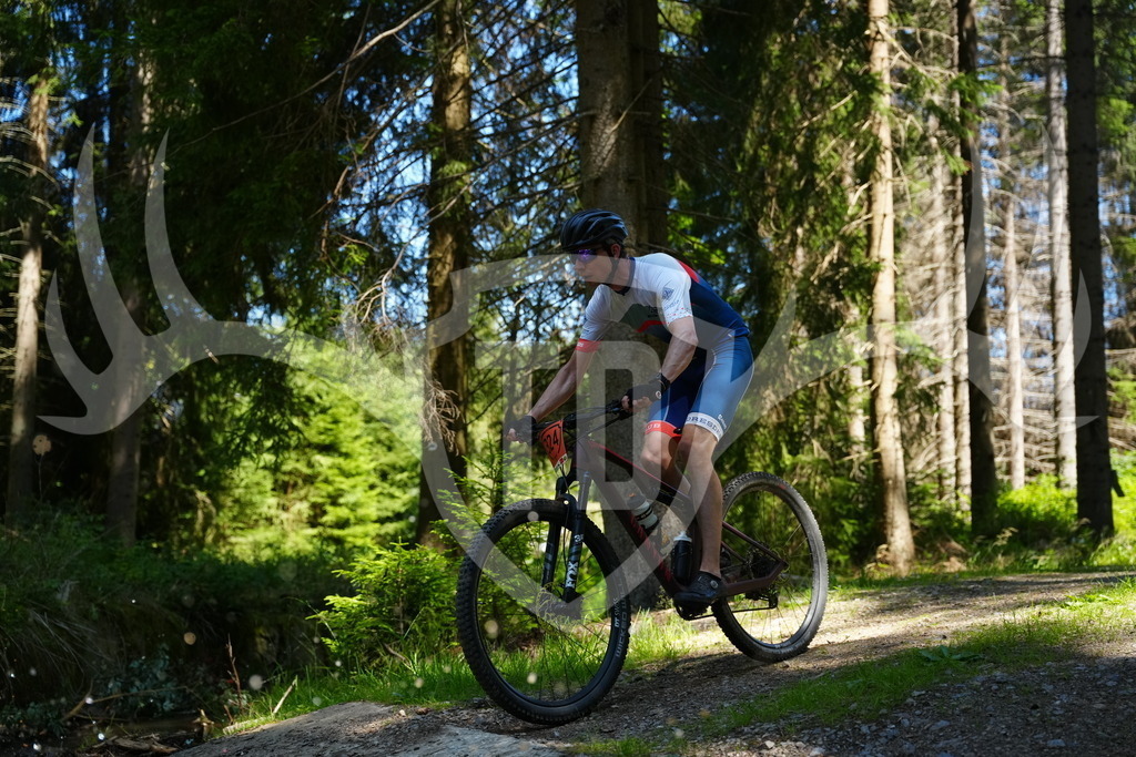 FC101732 | Fotogalerie der Treibjagd im Dunkelwald - Dein MTB Etappenrennen im Erzgebirge - Realisiert mit Pictrs.com
