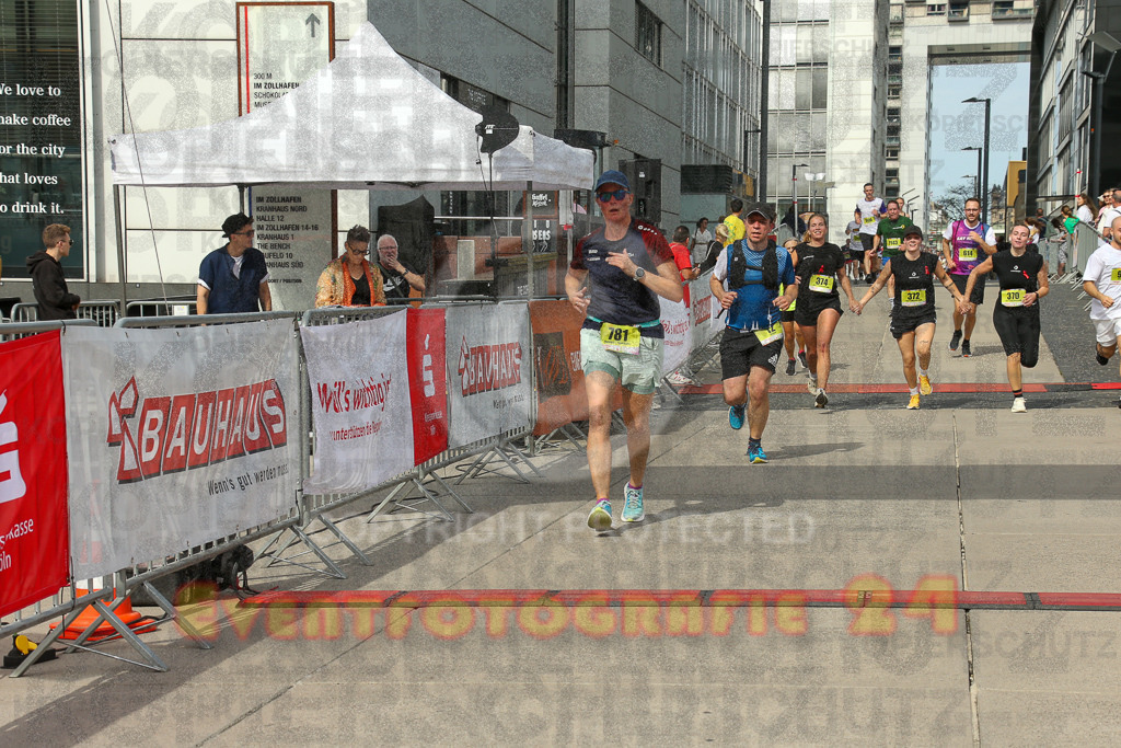 250920_1330_EX1_5085 | Sportfotografie im Rhein-Sieg Kreis, Köln, Bonn, NRW, Rheinland Pfalz, Hessen, etc. Unser Tätigkeitsfeld umfasst den Laufsport vom Volkslauf über den Marathon, Duathlon, Triathon bis zum Ultralauf wie Kölnpfad Ultra oder Schindertrail.