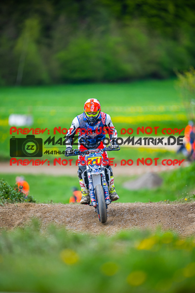MaZZes_FotoMatrix_230506_0623 | S2