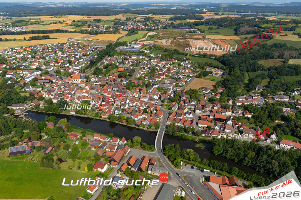 Das Luftbild der Stadt Marktzeuln wurde 2021 vom Flugzeug heraus erstellt (keine Drohne) Aufnahmehöhe ca.450 Meter- hohe Bildauflösung und Druck-Qualität garantiert!